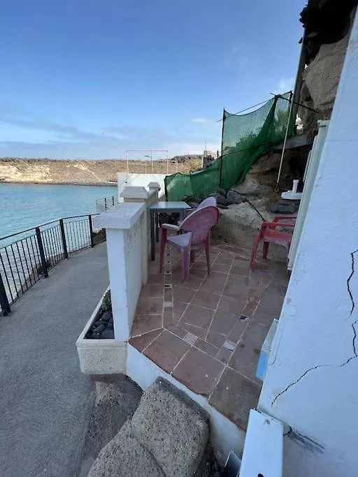 Claudia Puertito De Adeje - 2 Bedrooms, 70Mq, On The Beach Costa Adeje  Spagna